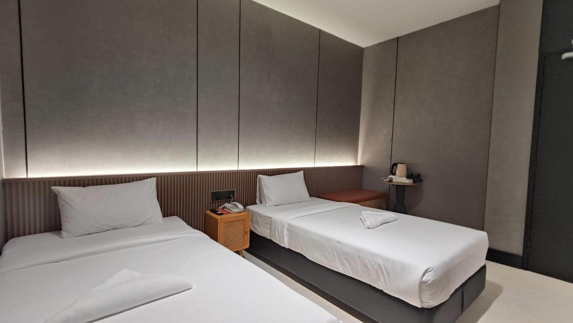 Urban Inn, Serai Wangi Padang Serai Экстерьер фото